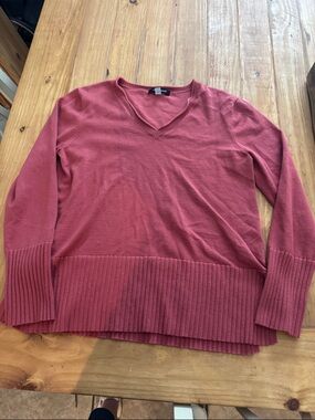 Cable & Gauge Coral Crewneck Sweater